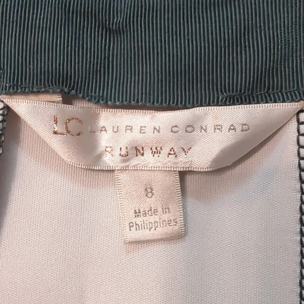 Lauren Conrad pleated garden skirt - Picture 9 of 11
